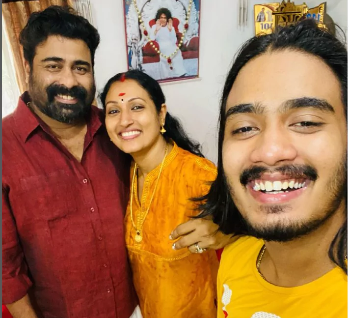 Manju Satheesh family